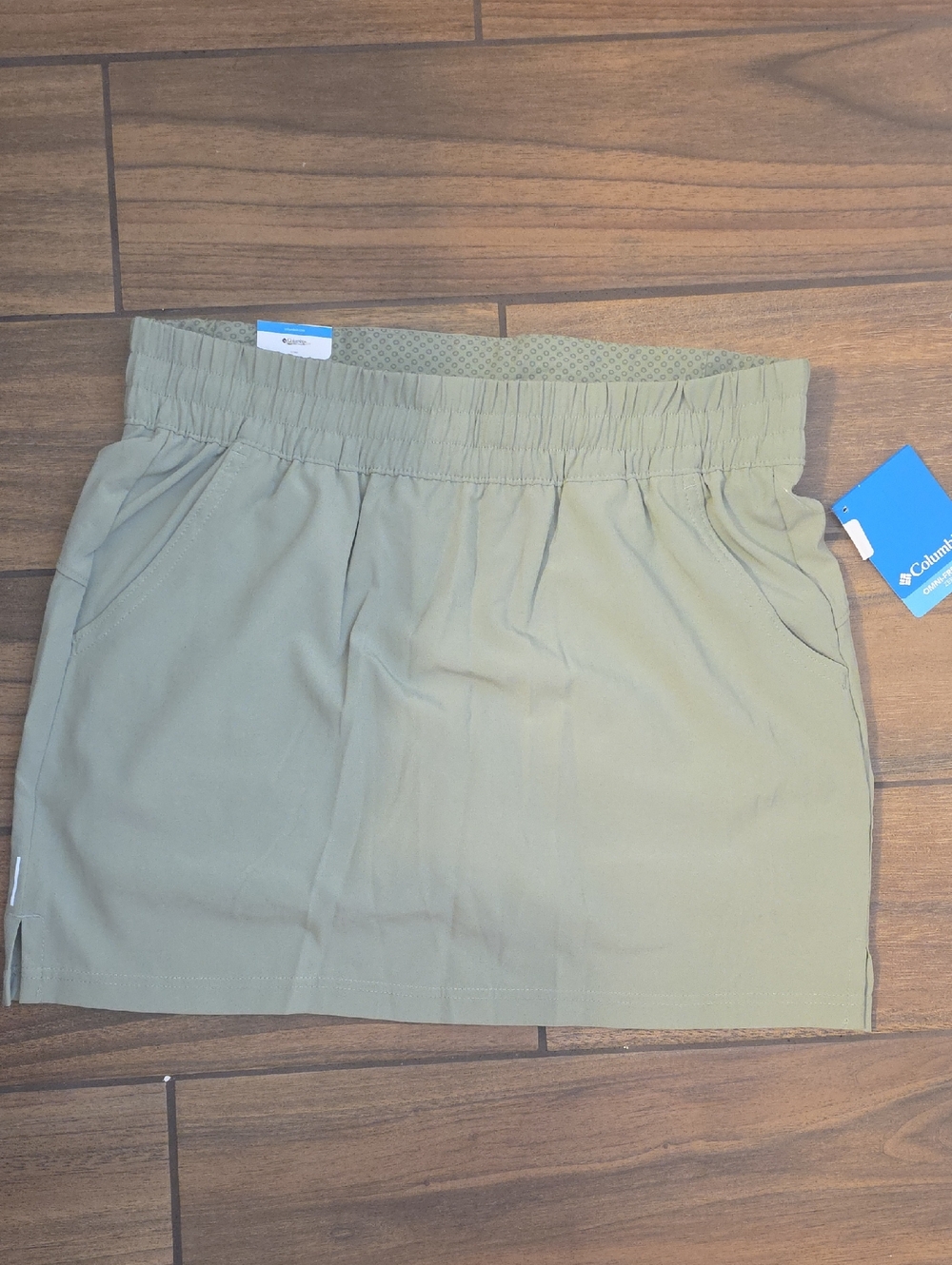 Columbia Women's Green Khaki Elastic-Waist Mini Skort